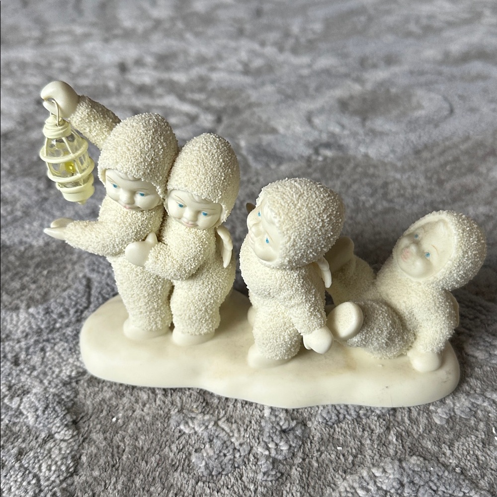 SNOW BABIES - even a small light shines in the darkness